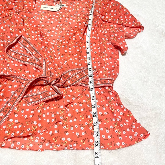 NWT Max Studio Ballet Floral Wrap Blouse - Picture 10 of 11